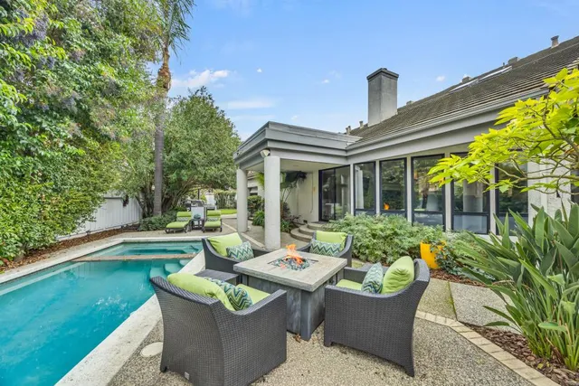 $1,360,000 | 943 Shore Breeze Drive, Sacramento, CA 95831