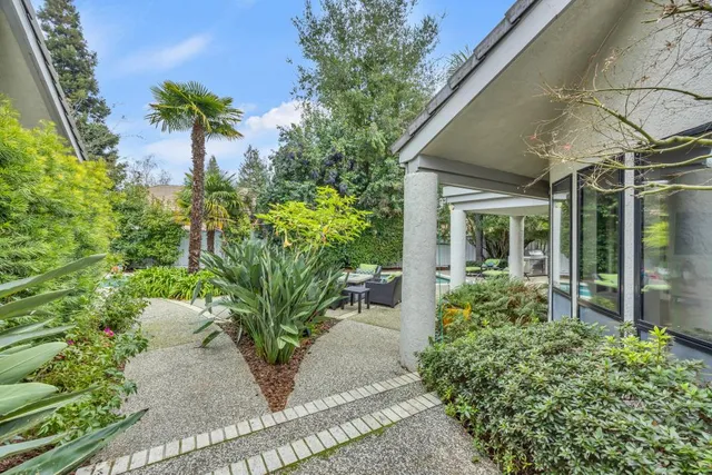 $1,360,000 | 943 Shore Breeze Drive, Sacramento, CA 95831