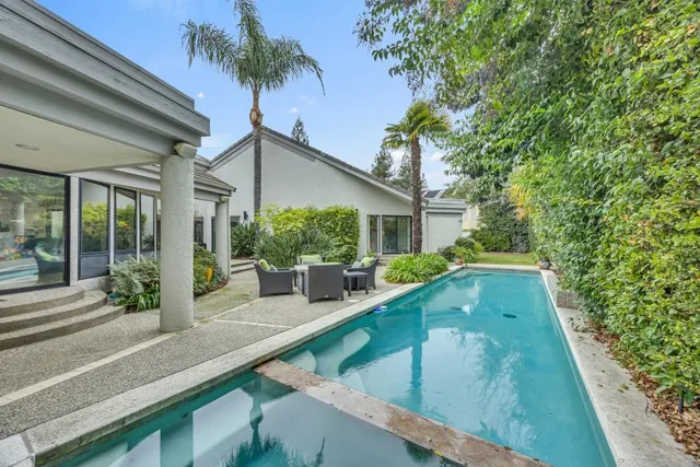 $1,360,000 | 943 Shore Breeze Drive, Sacramento, CA 95831