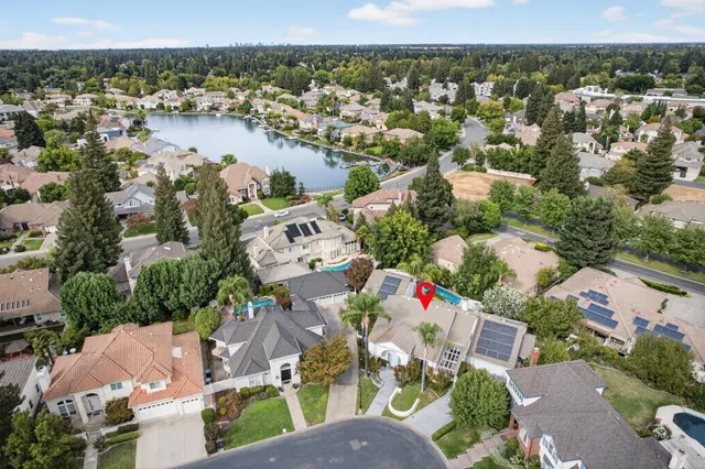 $1,360,000 | 943 Shore Breeze Drive, Sacramento, CA 95831
