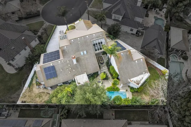 $1,360,000 | 943 Shore Breeze Drive, Sacramento, CA 95831