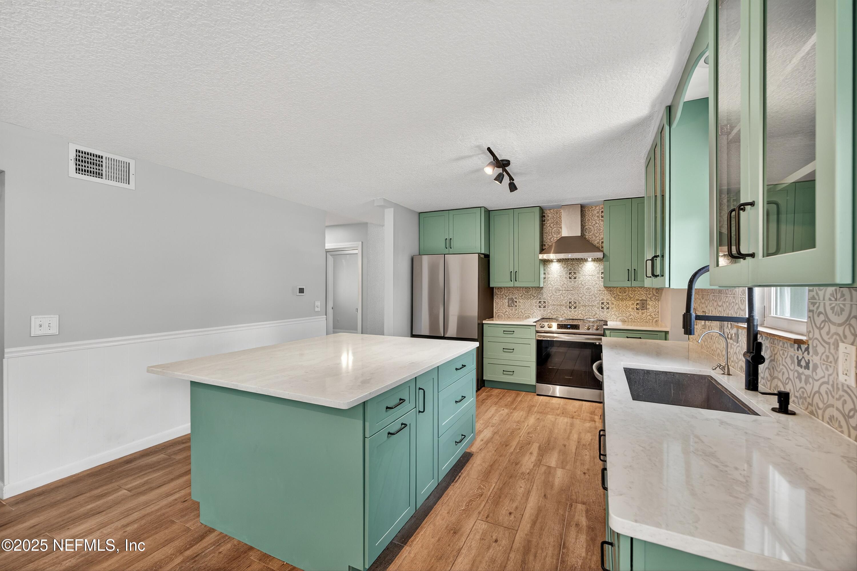 10657 Coleman Road Jacksonville, FL 32257 - Photo 6 of 36 Kitchen