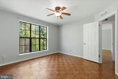 $399,000 | 101 Montgomery Avenue, Unit B2, Bala Cynwyd, PA 19004