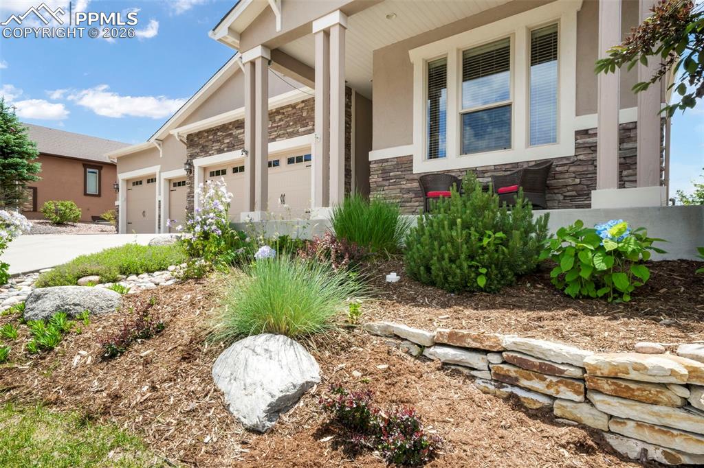 215 Kettle Valley Way Monument, CO 80132 - Photo 4 of 50