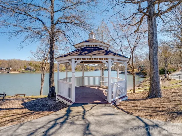 $614,990 | 5029 Duval Circle, Tega Cay, SC 29708