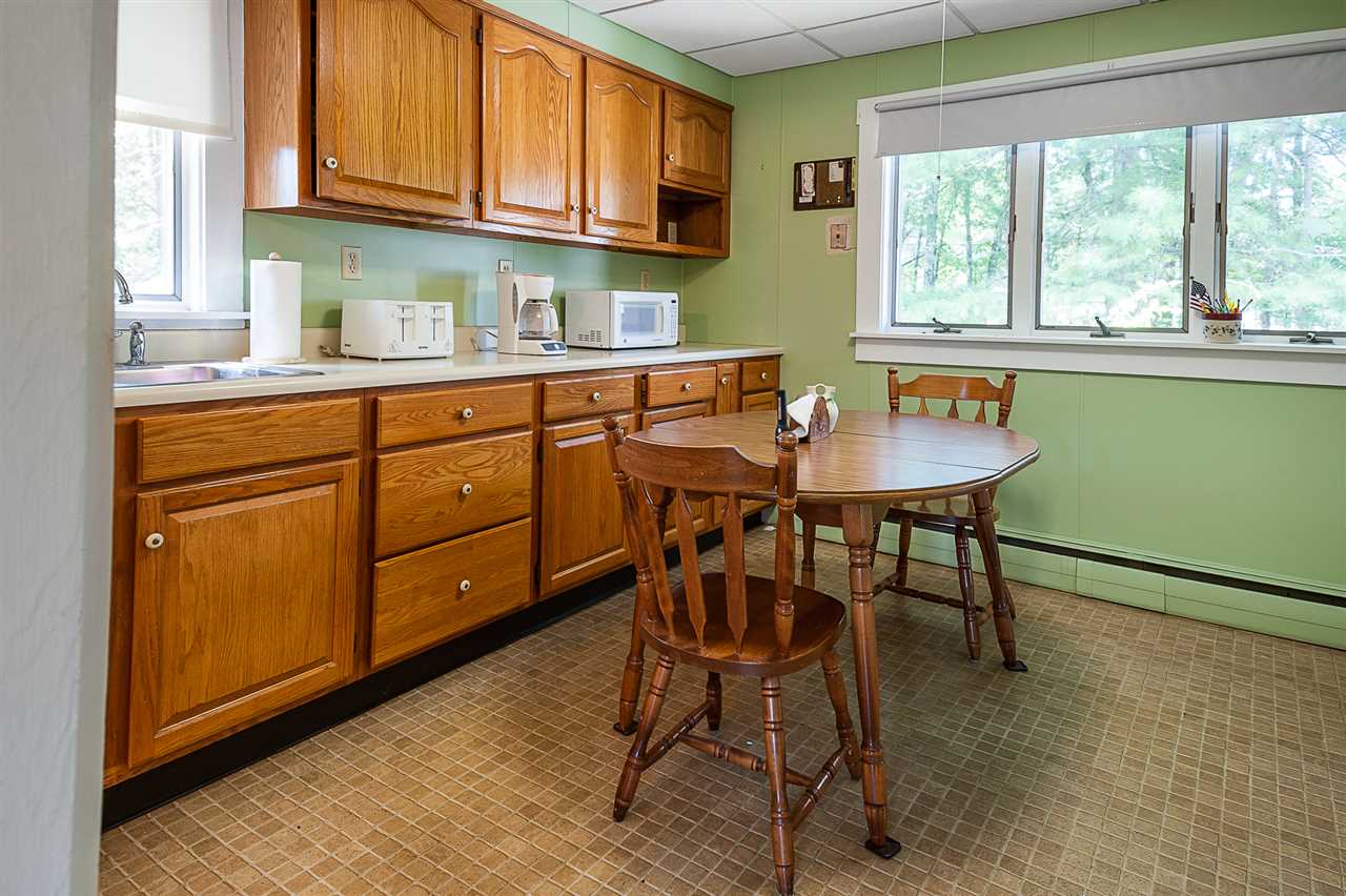 20 Abbott Road Concord, NH 03303 - Photo 7 of 27