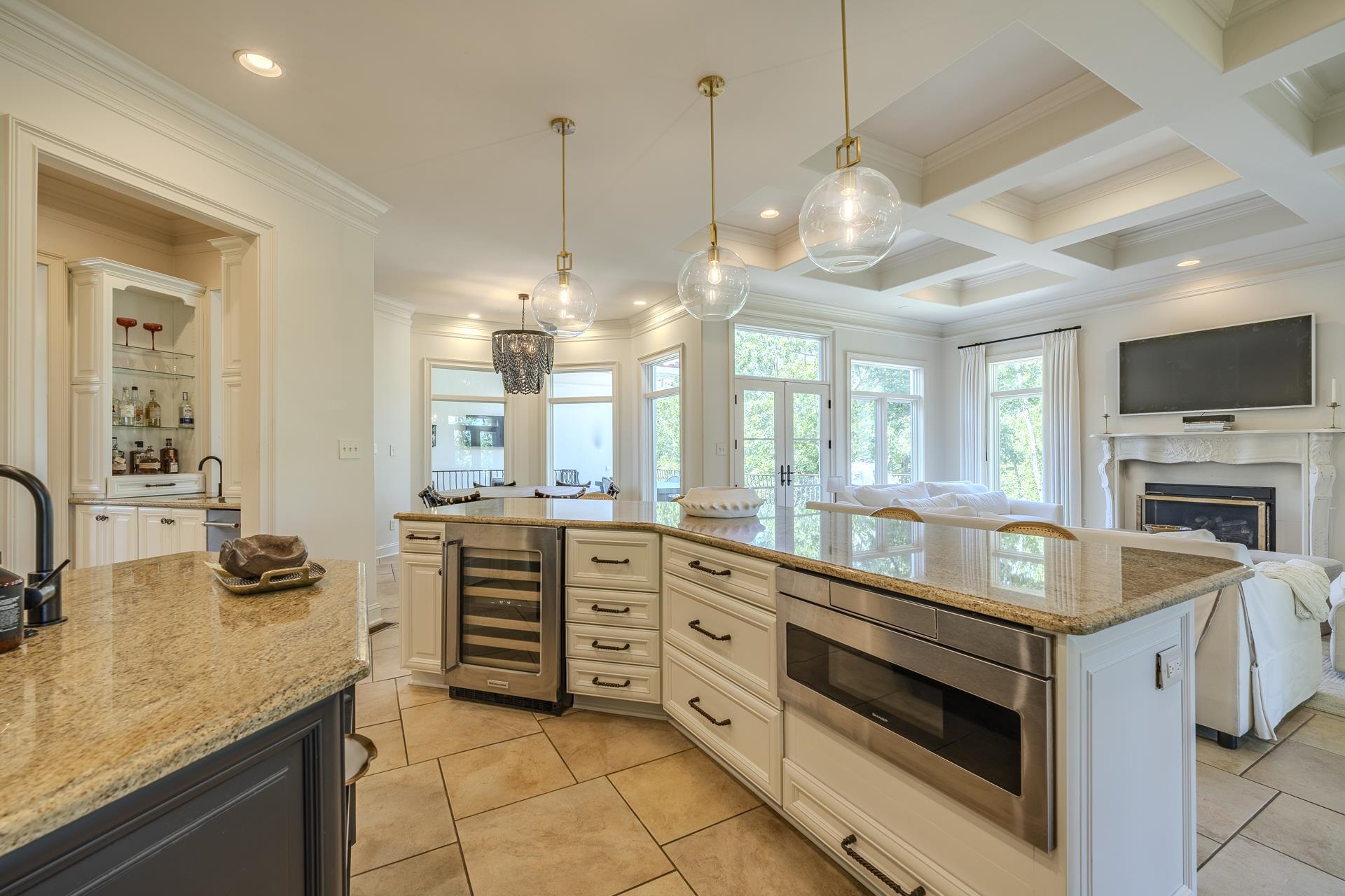 105 Riviera Cove Savannah, TN 38372 - Photo 12 of 40 a kitchen with a stove a sink and a refrigerator