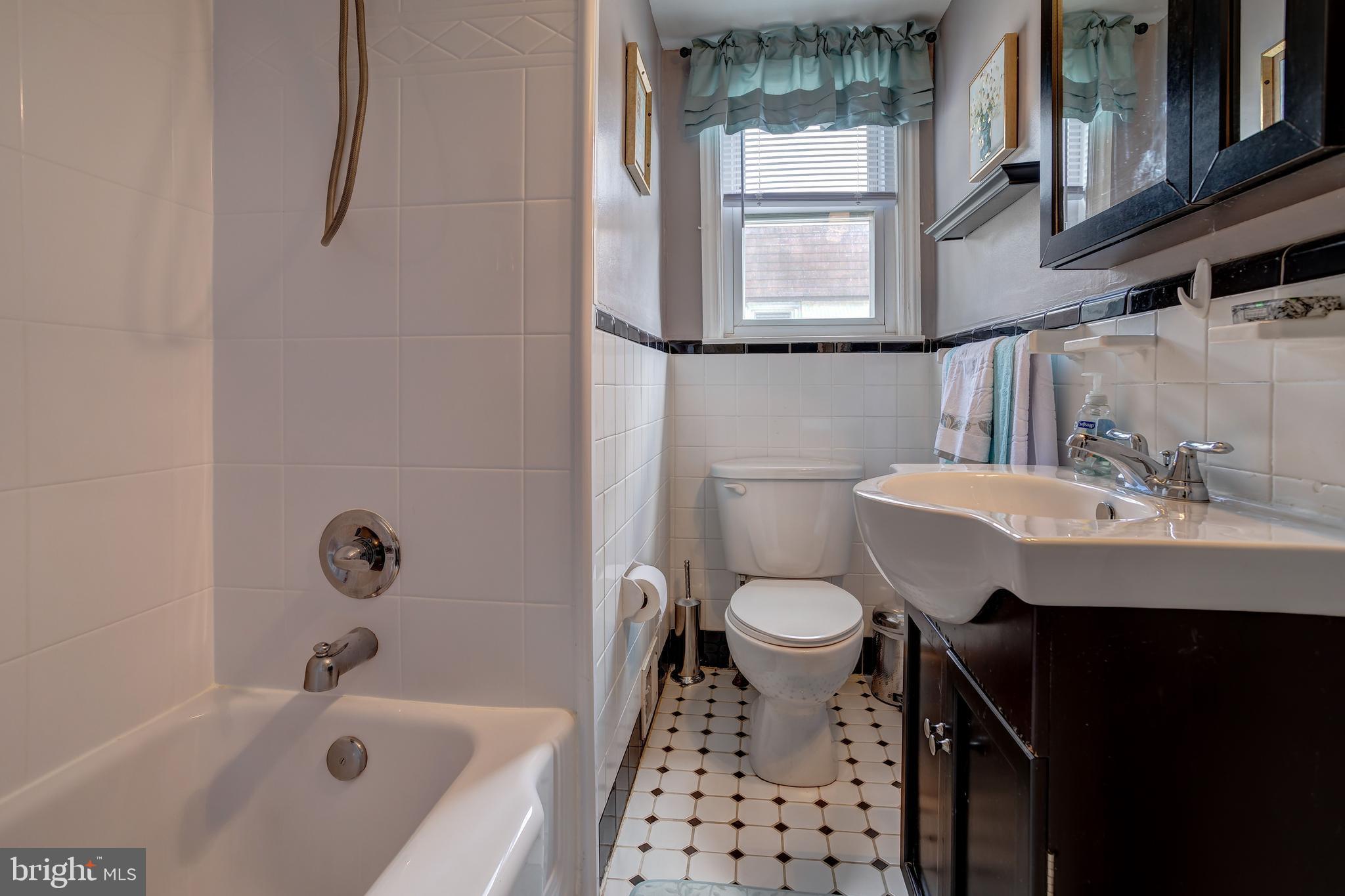 344 Amosland Road Holmes, PA 19043 - Photo 22 of 30 Gallery Image 22