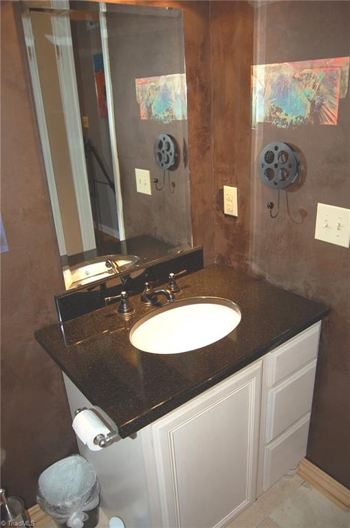 201 Northpoint Avenue, Unit D High Point, NC 27262 - Photo 4 of 23 Half Bath