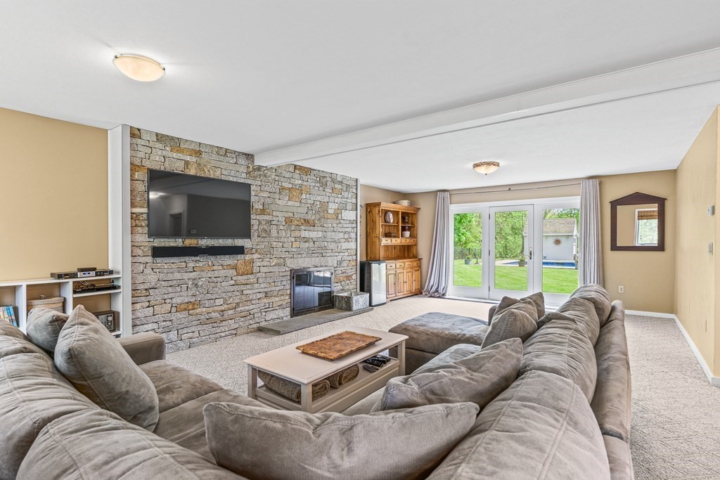 40 Marbleridge Road North Andover, MA 01845 - Photo 16 of 38 Gallery Image 16