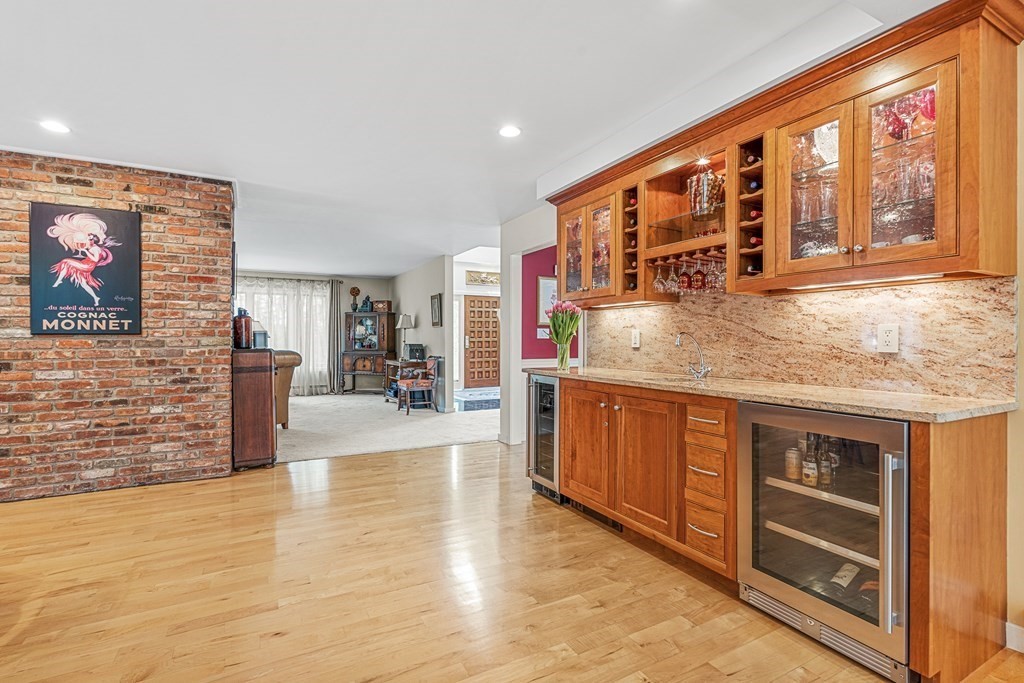 40 Marbleridge Road North Andover, MA 01845 - Photo 9 of 38 Gallery Image 9