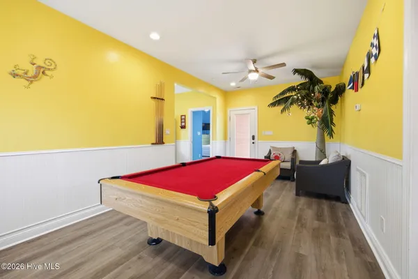 $1,950,000 | 100 9th Street, Emerald Isle, NC 28594