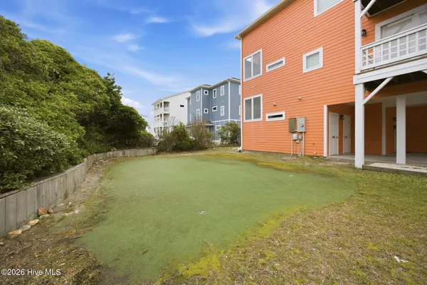 $1,950,000 | 100 9th Street, Emerald Isle, NC 28594