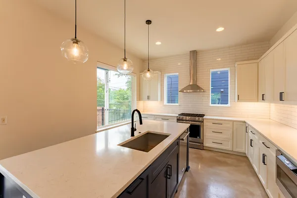 $4,500 | 1101 Summit Street, Unit 1, Austin, TX 78741