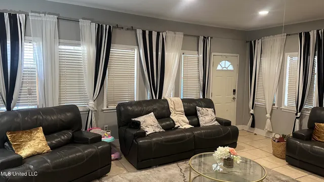 $129,999 | 121 Catalpa Drive, Natchez, MS 39120