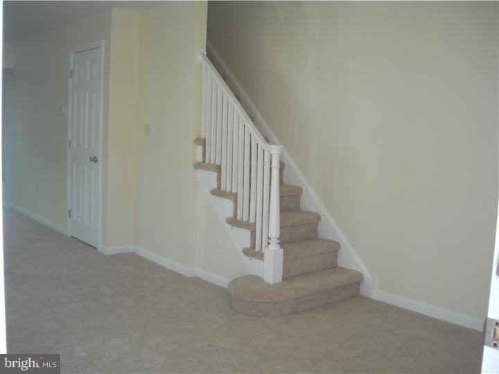 3993 Vernon Road Drexel Hill, PA 19026 - Photo 8 of 17 Living Room