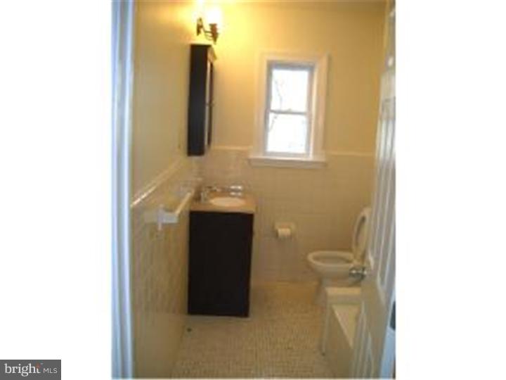 3993 Vernon Road Drexel Hill, PA 19026 - Photo 10 of 17 Bathroom