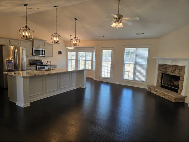 $2,199 | 607 McDowell Lane, Bethlehem, GA 30620