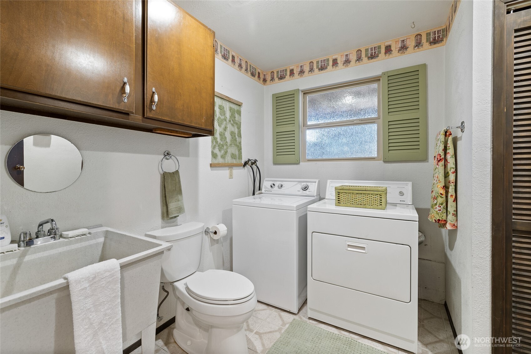 9602 Northeast 203rd Street Bothell, WA 98011 - Photo 20 of 26