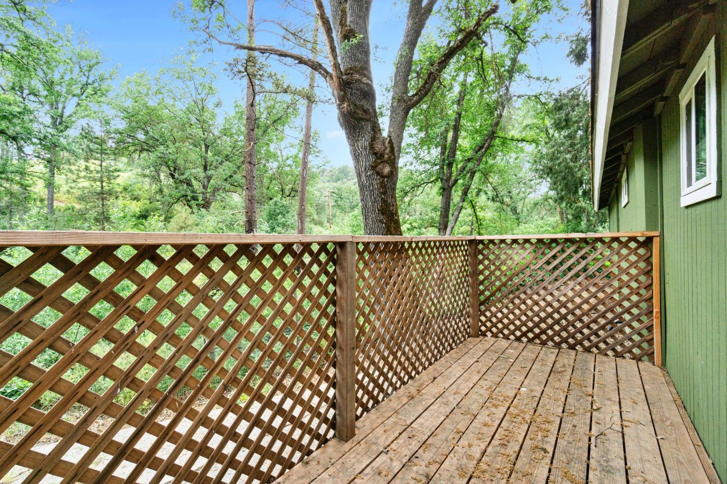 46801 Dunlap Road Miramonte, CA 93641 - Photo 19 of 28 a view of a black gate