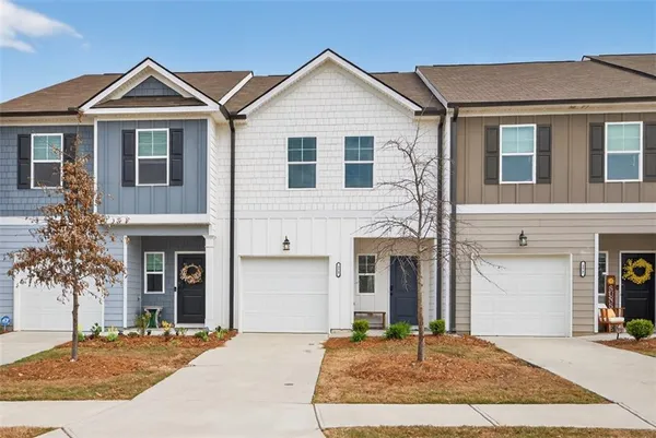 $299,900 | 173 Buckingham Lane, Hoschton, GA 30548