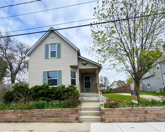 $210,000 | 723 Tulip Street Southwest, Grand Rapids, MI 49503