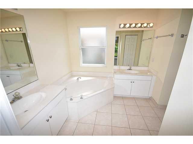 2526 Southwest Regency Road Stuart, FL 34997 - Photo 10 of 12 Gallery Image 10