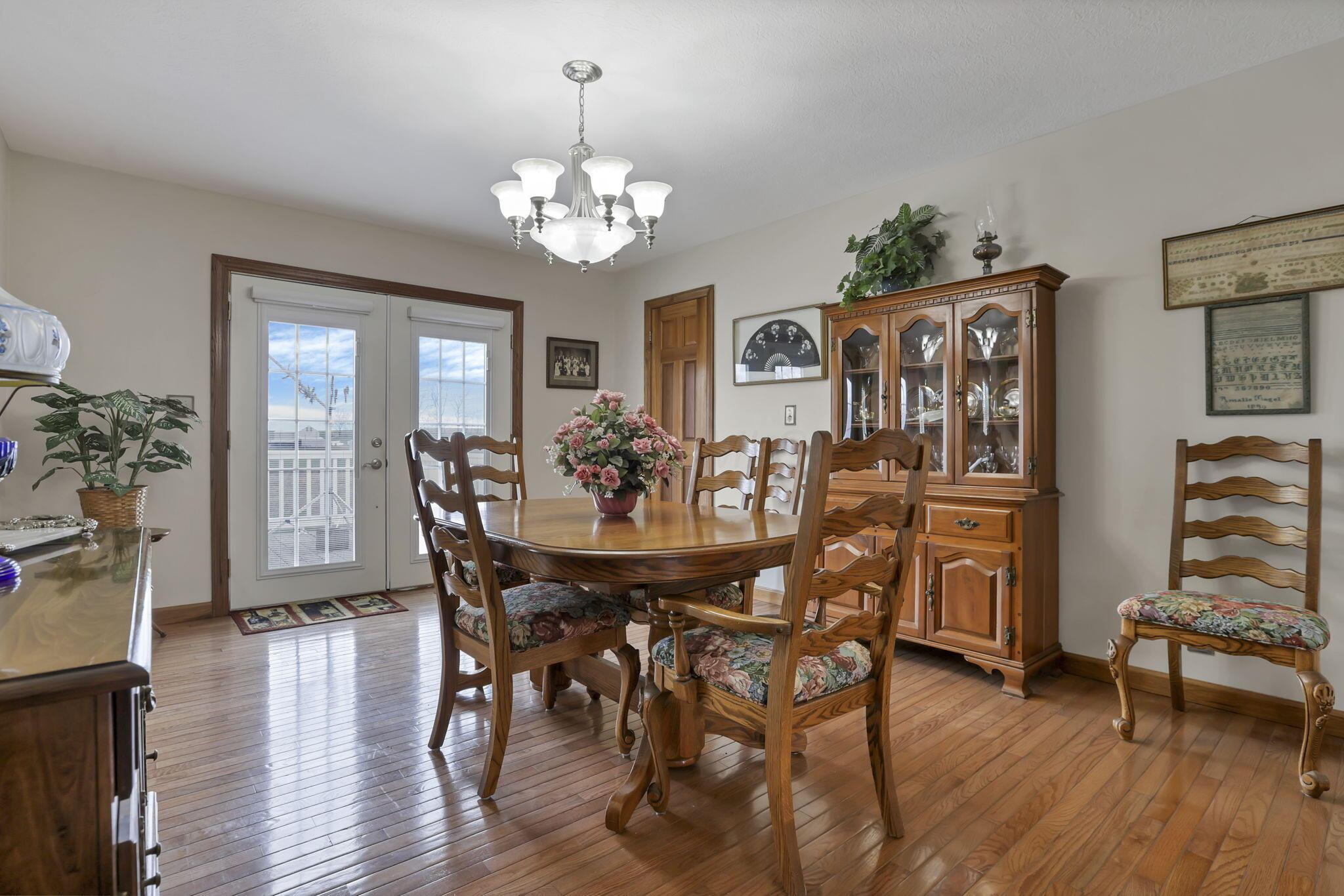 345 Lake Road Northeast Lancaster, OH 43130 - Photo 18 of 74 18-web-or-mls-939A2336