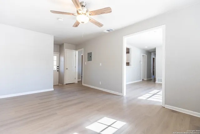 $1,950 | 97 Denton Drive, San Antonio, TX 78213