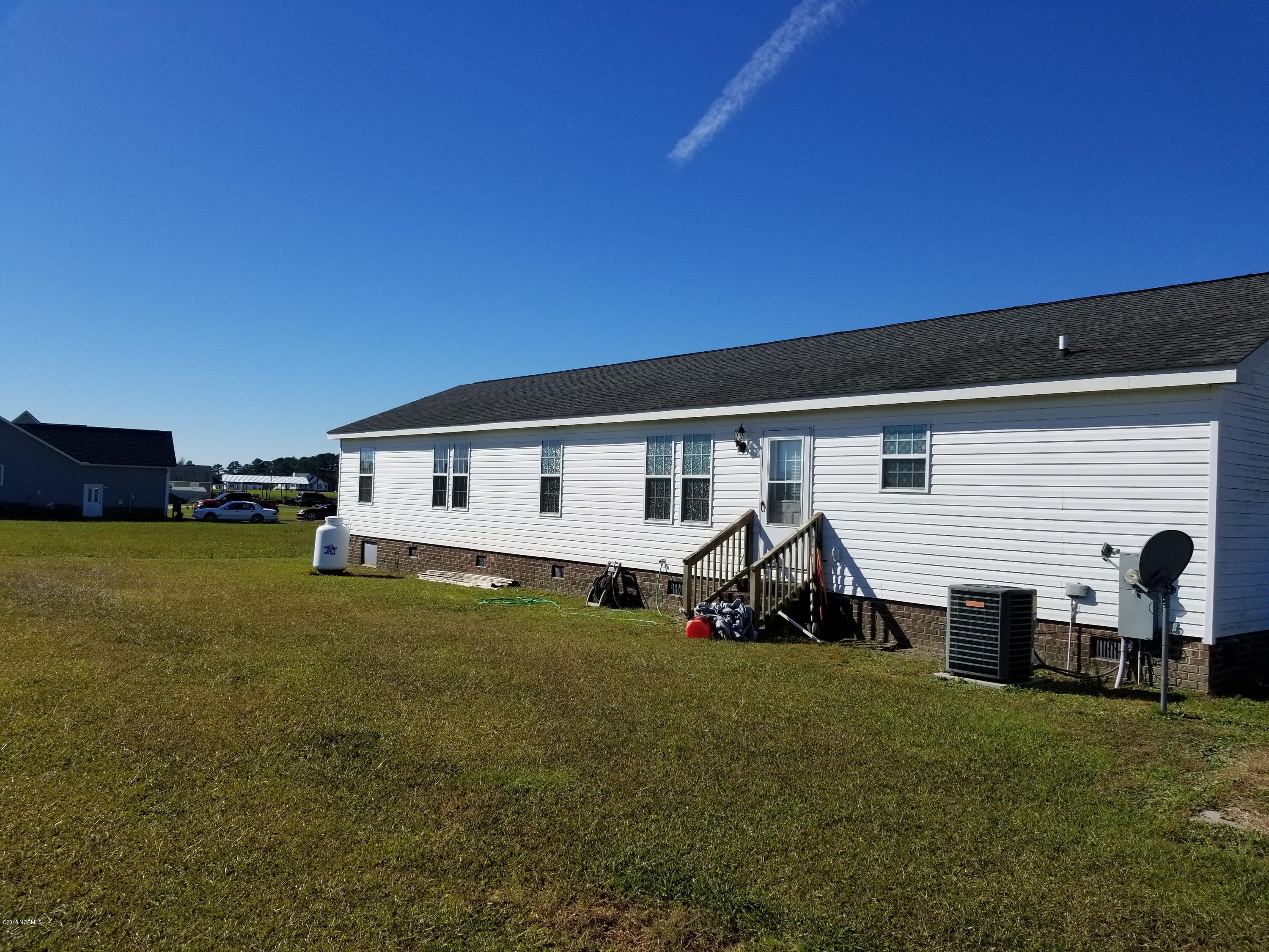 563 Taylor Road Chocowinity, NC 27817 - Photo 5 of 25 005