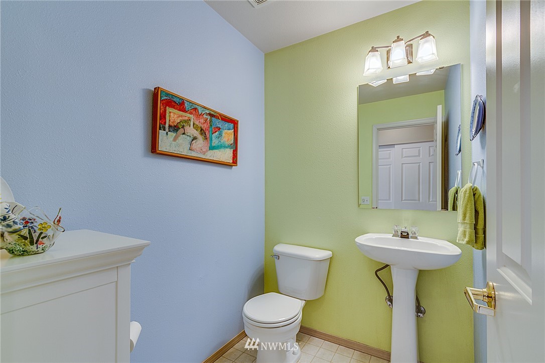 6726 Parker Road East Sumner, WA 98390 - Photo 12 of 25 Gallery Image 12