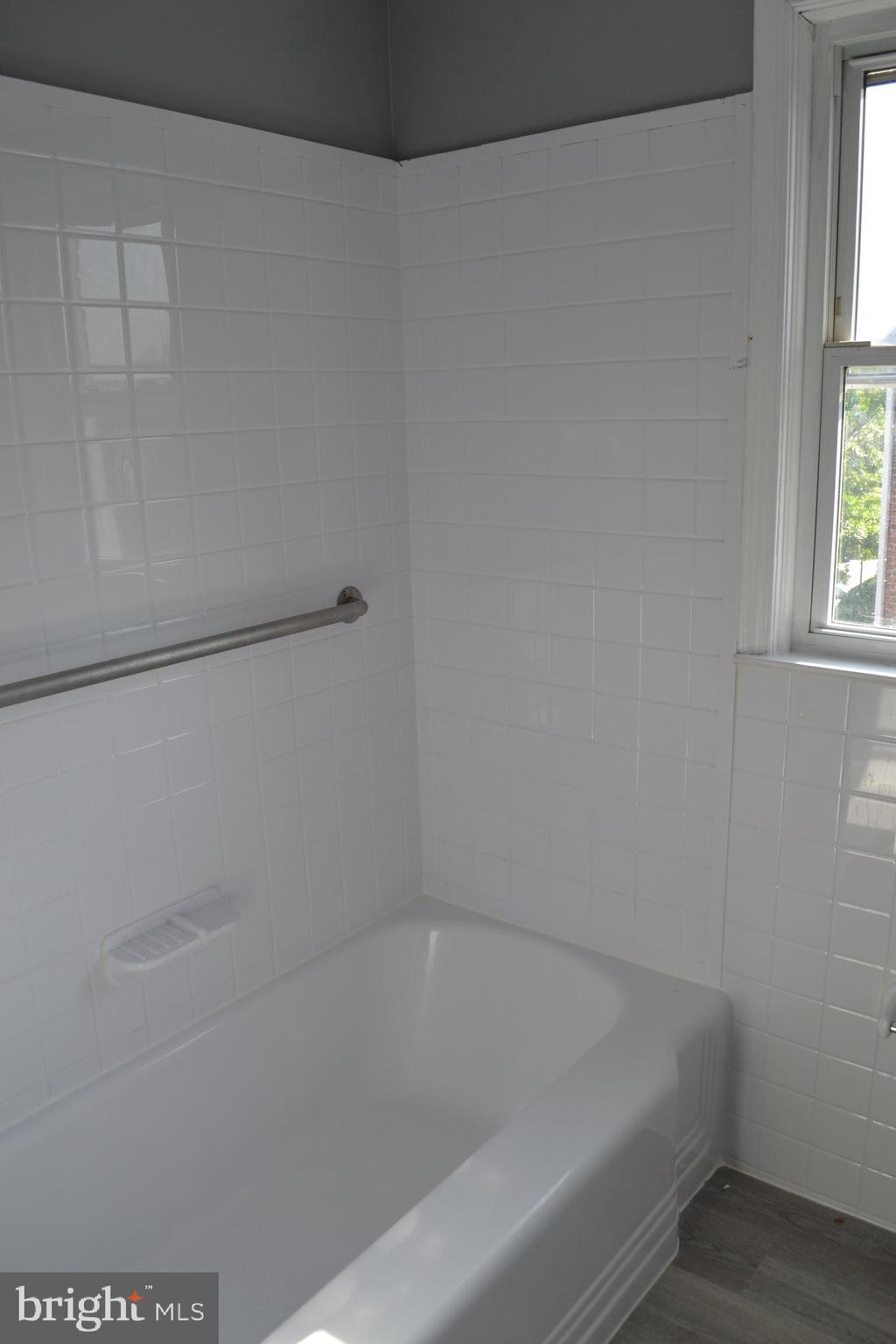7448 Durwood Road Baltimore, MD 21222 - Photo 13 of 26