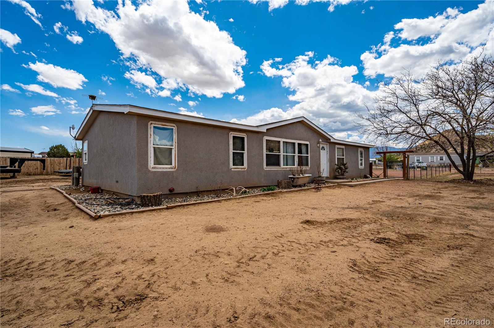 1 Ridgeway Court Florence, CO 81226 - Photo 3 of 30 Gallery Image 3