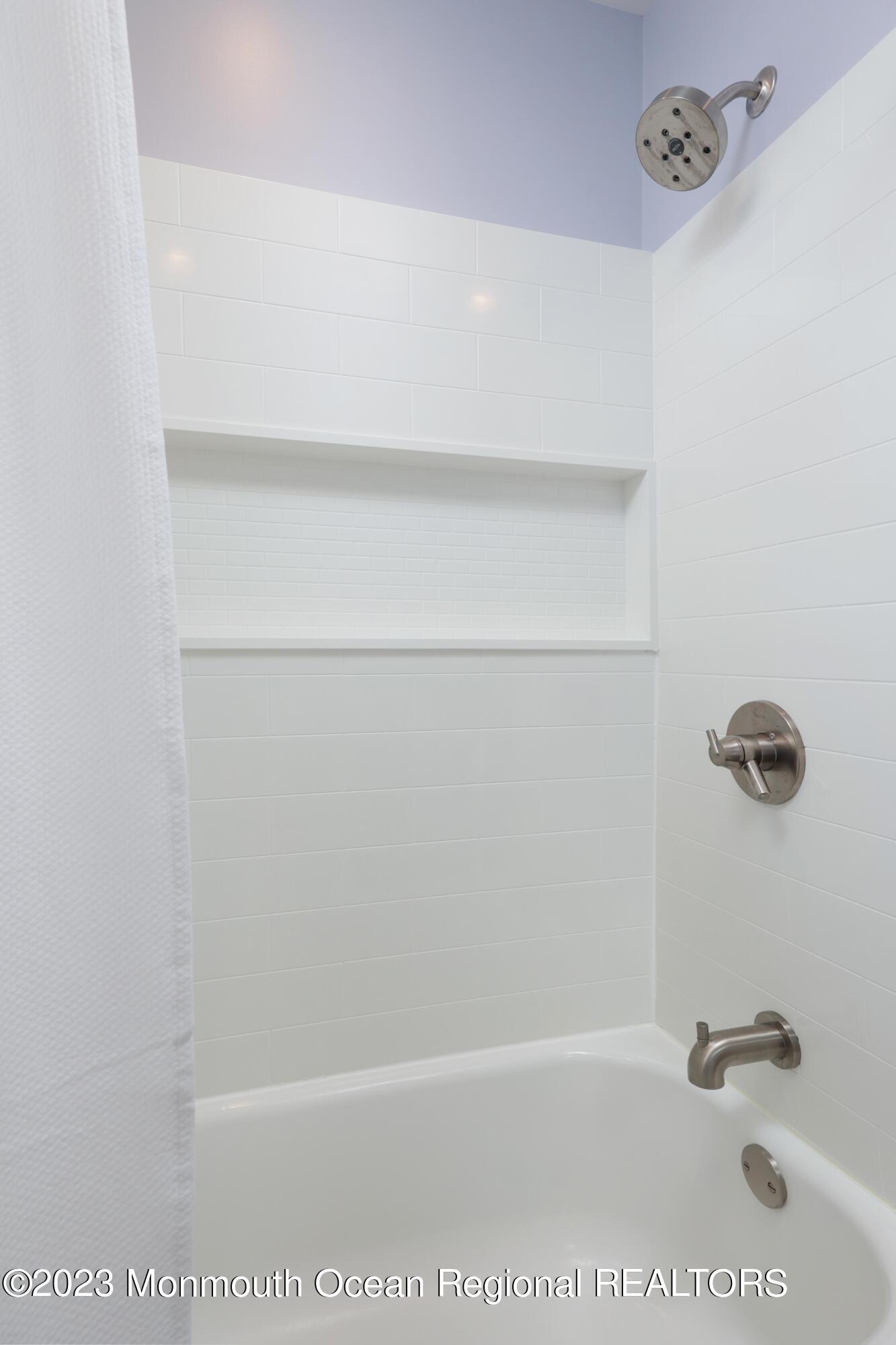 25 Middlesex Road Matawan, NJ 07747 - Photo 17 of 37 tub and shower