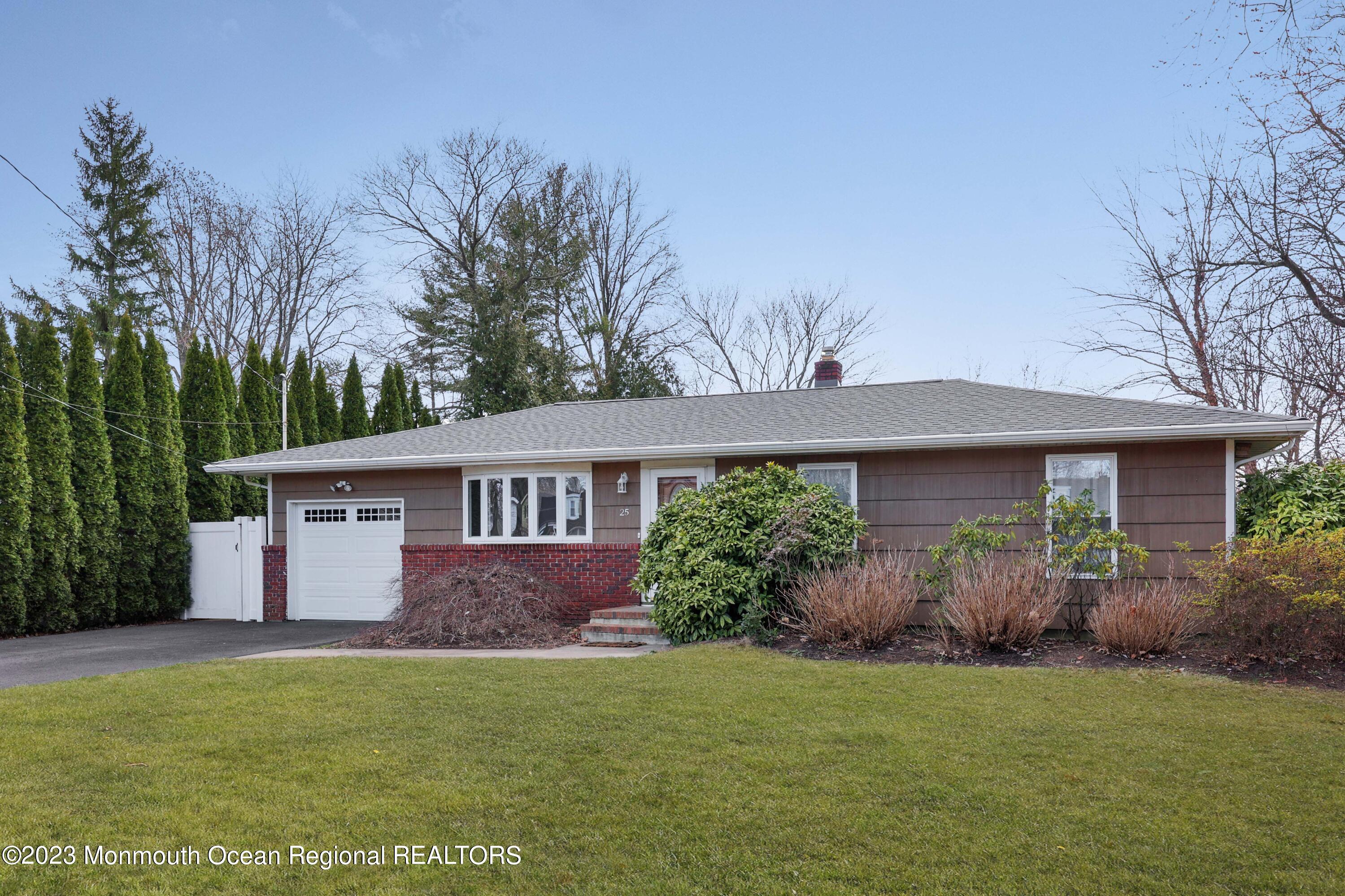 25 Middlesex Road Matawan, NJ 07747 - Photo 2 of 37 full front view