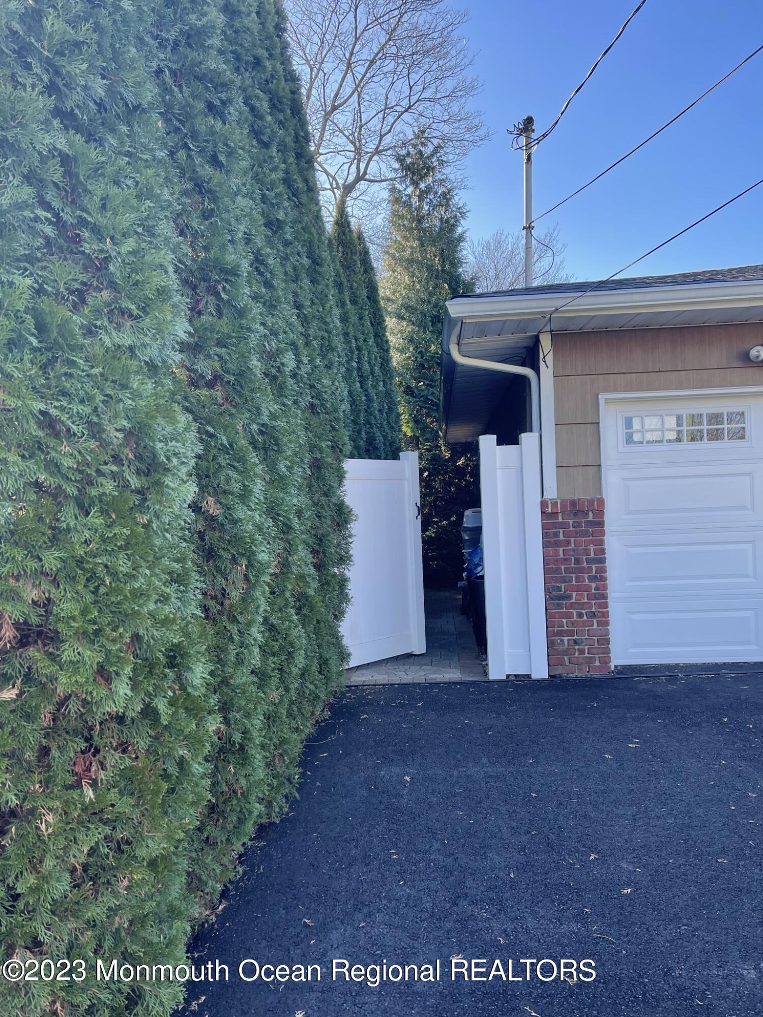 25 Middlesex Road Matawan, NJ 07747 - Photo 22 of 37 entrance to rear
