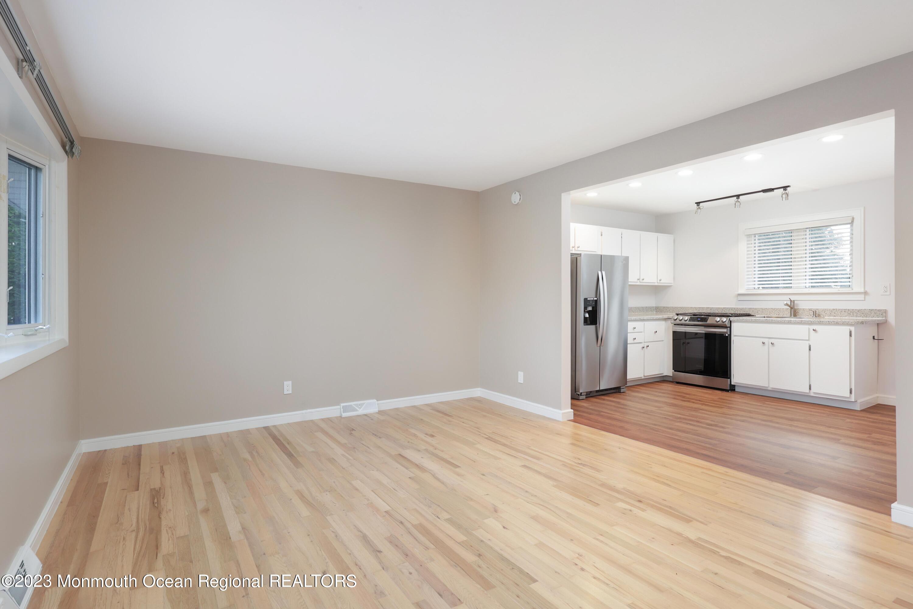 25 Middlesex Road Matawan, NJ 07747 - Photo 7 of 37 family rm 3