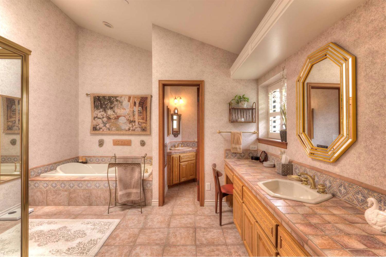 2300 Ladera Road Ojai, CA 93023 - Photo 20 of 23 Master Bedroom Bathroom.