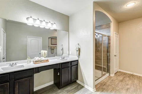 $300,000 | 5318 Madeline Grace Drive, Brookshire, TX 77423