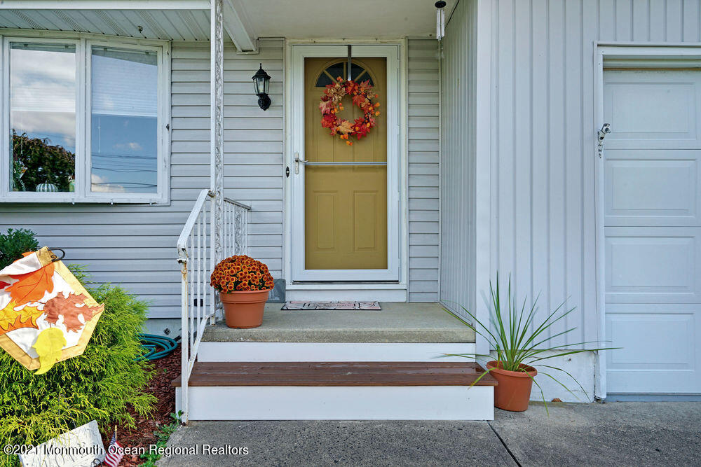1310 Evans Road Wall, NJ 07719 - Photo 3 of 59 006_dsc04857-dsc04861
