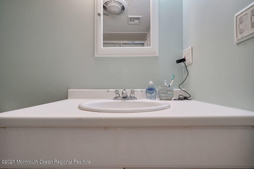 1310 Evans Road Wall, NJ 07719 - Photo 38 of 59 046_dsc04707-dsc04711
