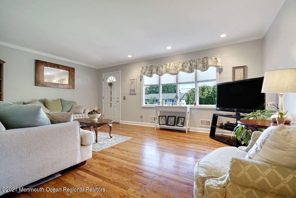 1310 Evans Road Wall, NJ 07719 - Photo 5 of 59 008_dsc04412-dsc04416