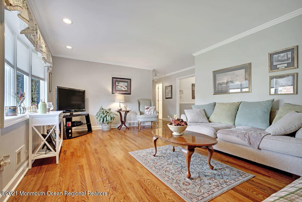1310 Evans Road Wall, NJ 07719 - Photo 7 of 59 010_dsc04427-dsc04431