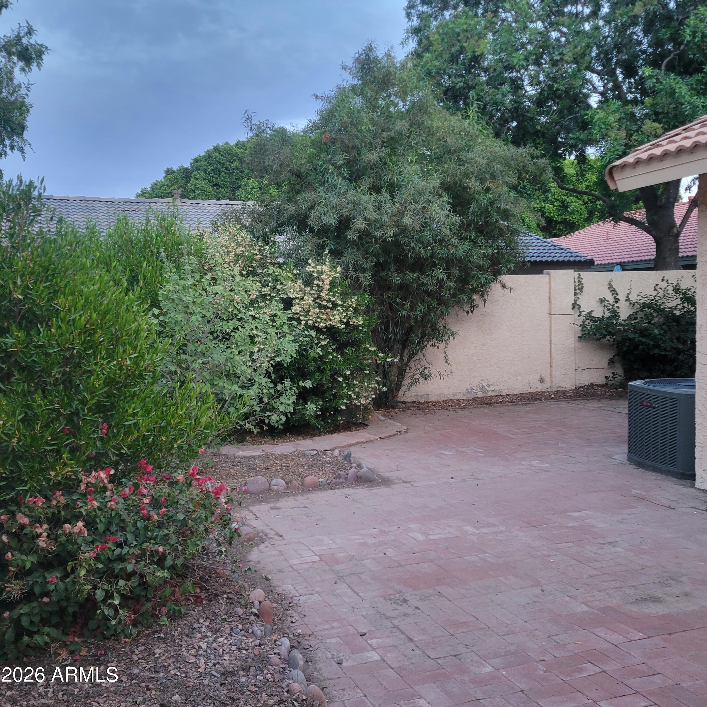 5605 South Spinnaker Road Tempe, AZ 85283 - Photo 20 of 26 a view of a backyard
