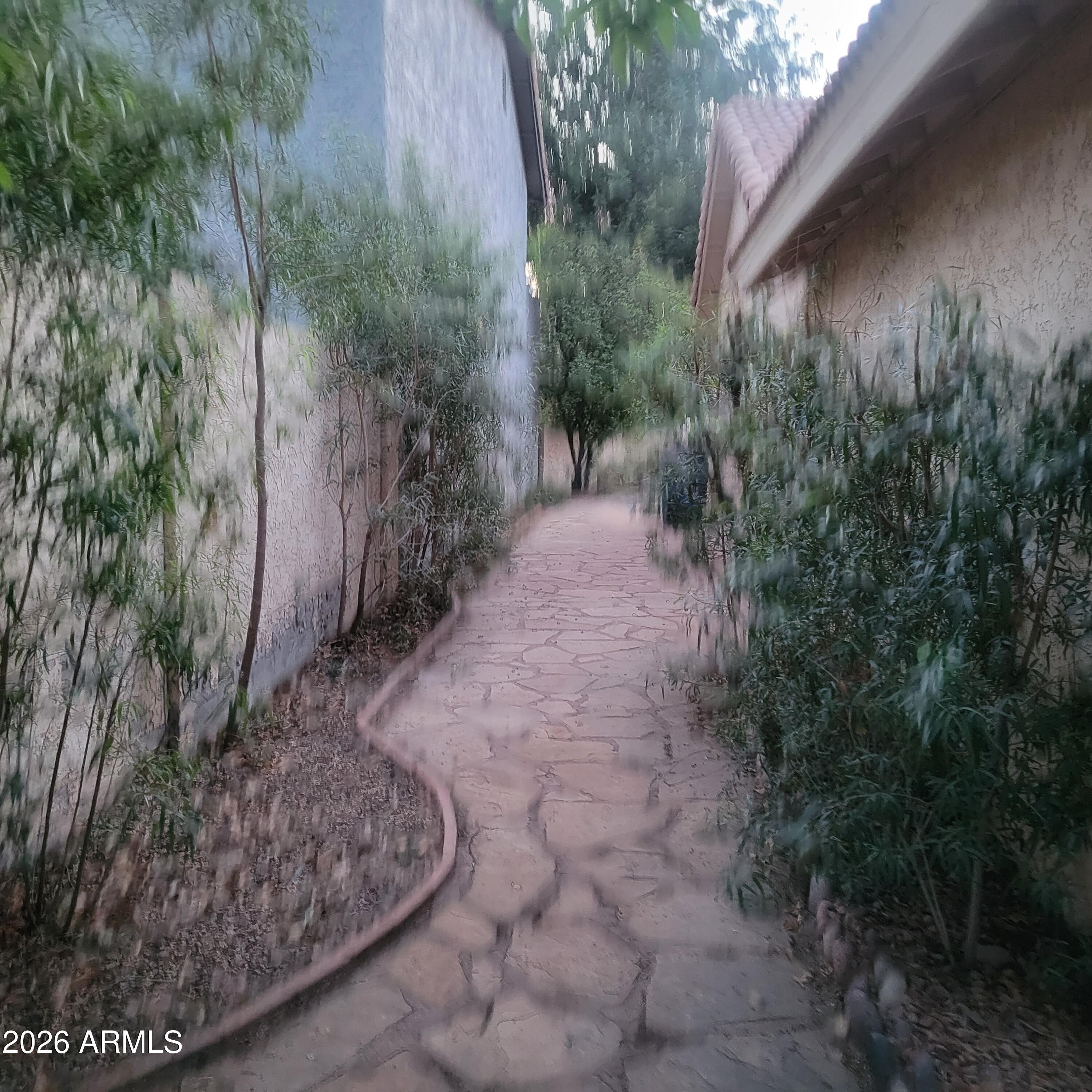 5605 South Spinnaker Road Tempe, AZ 85283 - Photo 21 of 26 a view of a yard