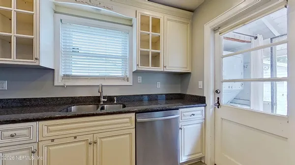 $1,600 | 2151 Traymore Road, Jacksonville, FL 32207