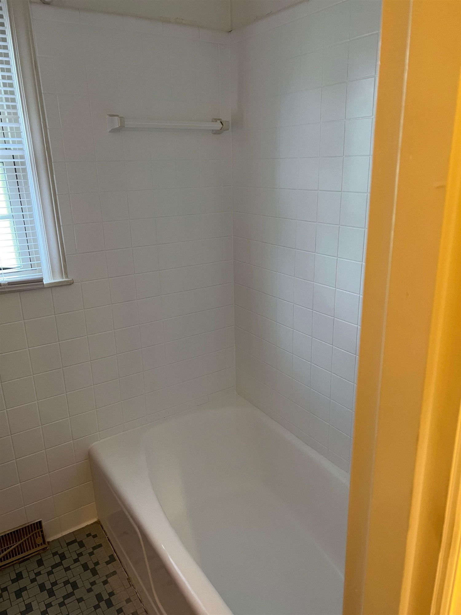 629 Rand Road Garner, NC 27529 - Photo 25 of 27 Main Bath - Tub/Shower Combo