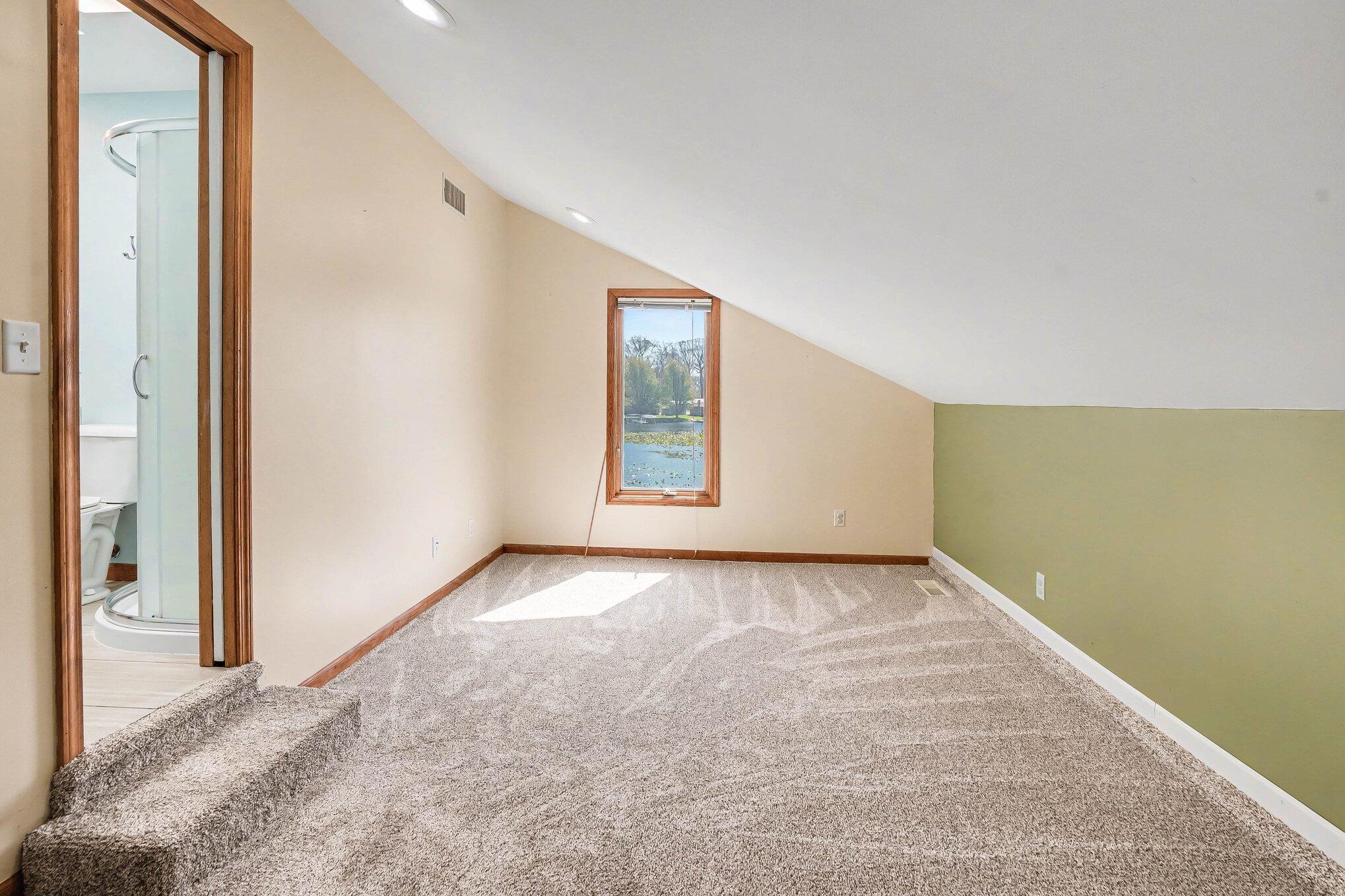 161 Holton Road La Porte, IN 46350 - Photo 11 of 30 2038x1359