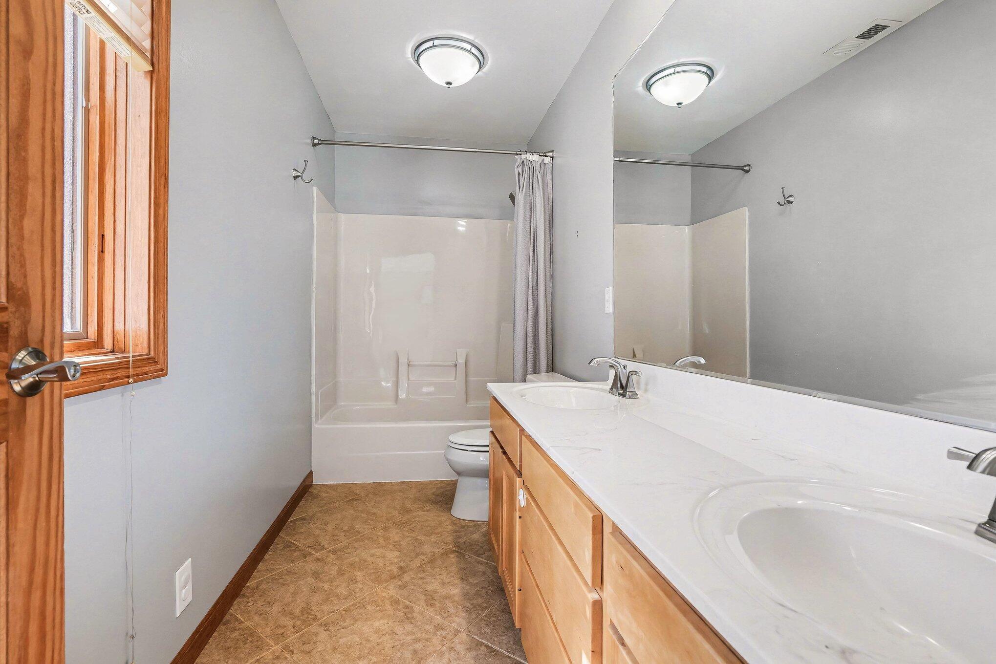 161 Holton Road La Porte, IN 46350 - Photo 13 of 30 2038x1359