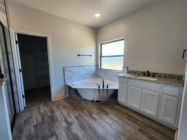 $498,000 | 724 Golden Eagle Cove, Salado, TX 76571